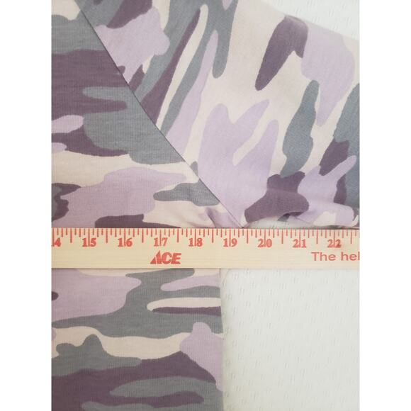 Wild Fable Purple & Gray Camo Crop Raw Hem Hoodie. Size Small - Picture 4 of 11